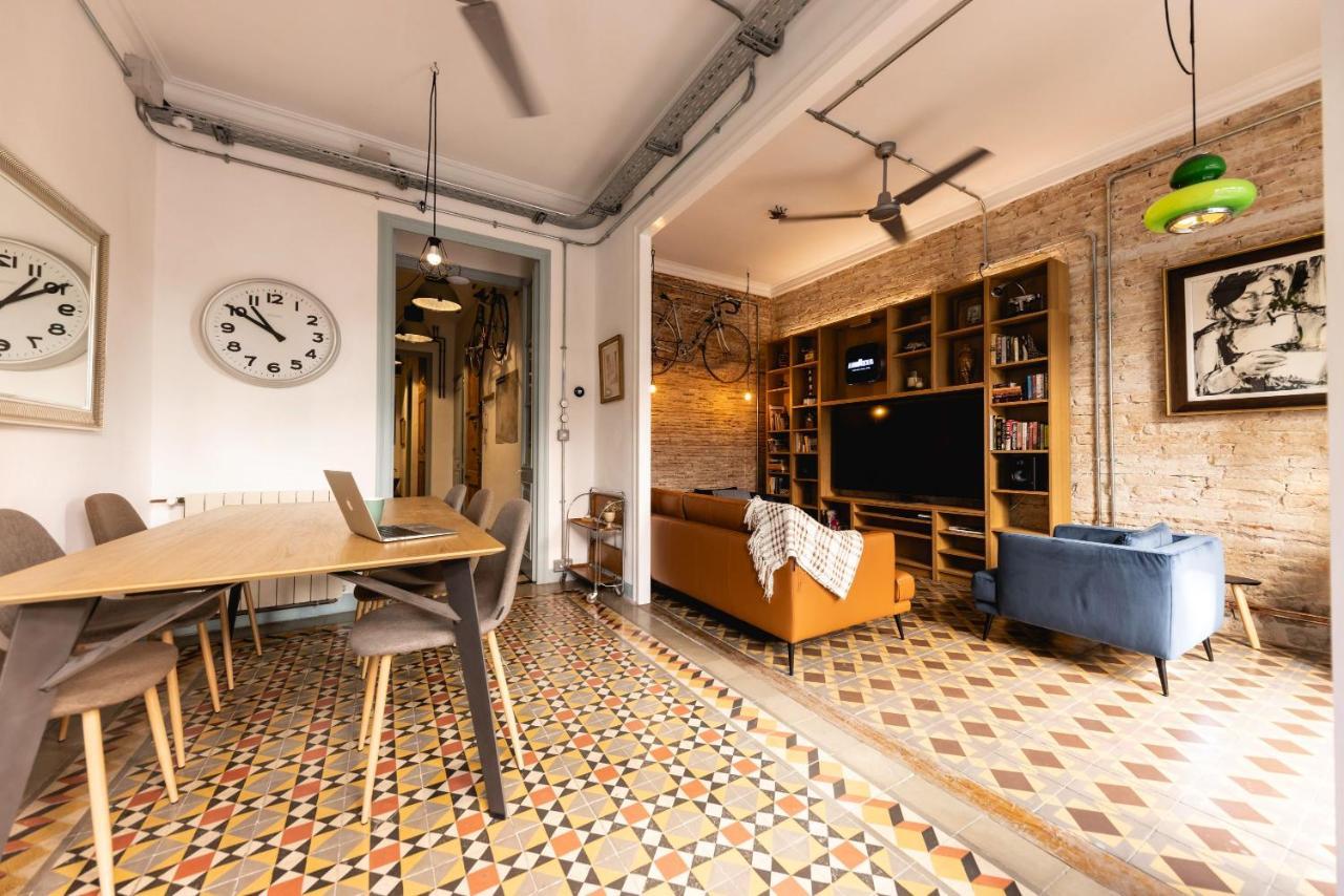 Bravissimo Les Rajoles, Unique 3-Bedroom Apartment Girona Bagian luar foto