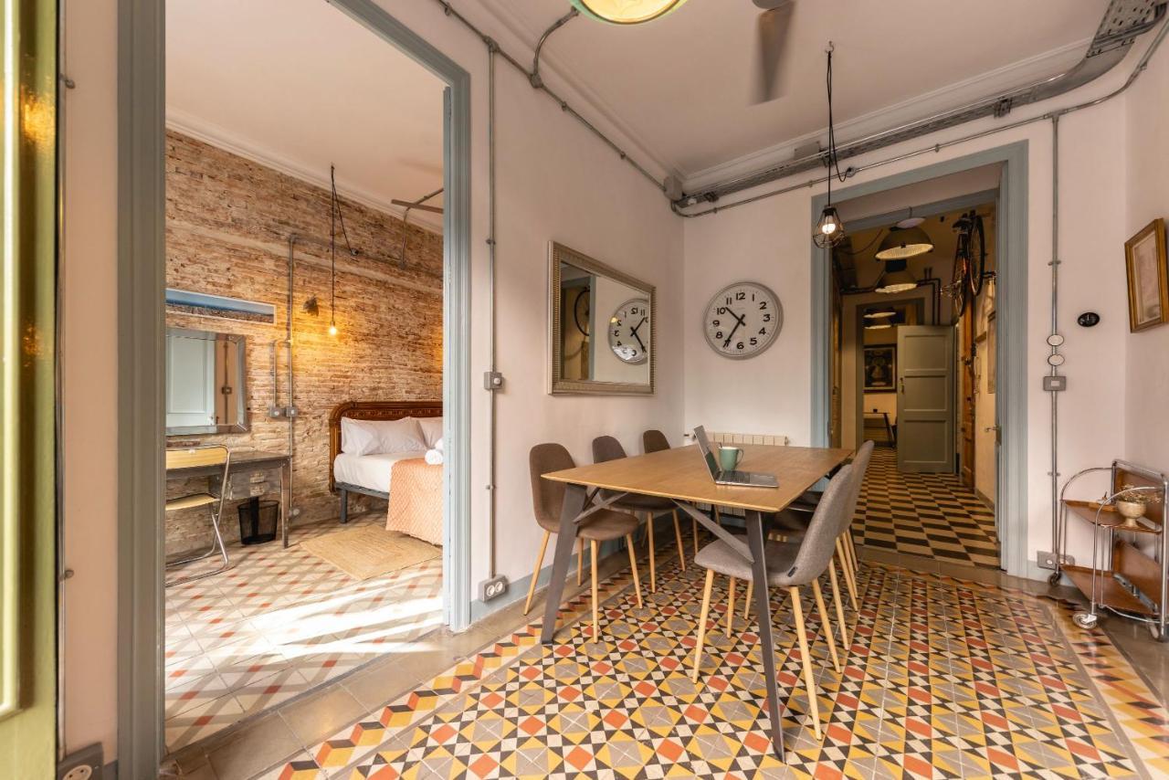 Bravissimo Les Rajoles, Unique 3-Bedroom Apartment Girona Bagian luar foto