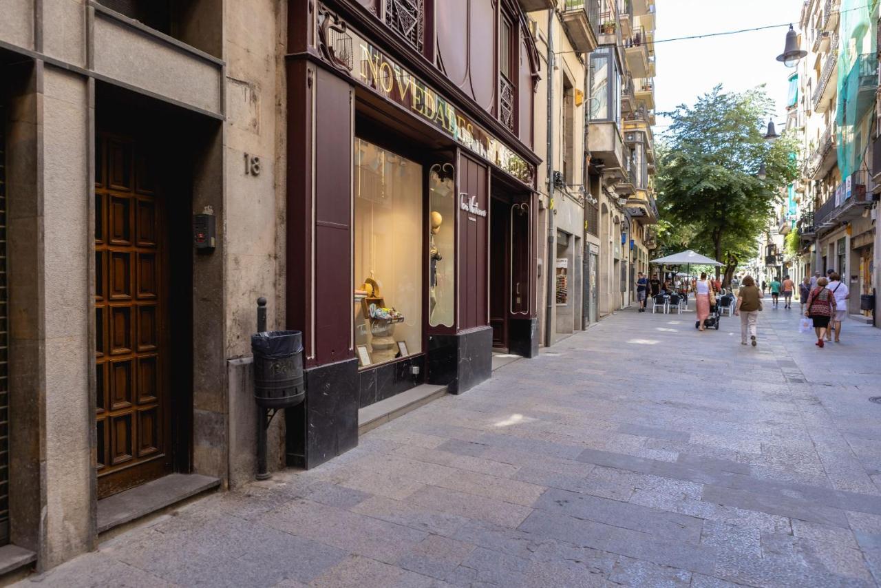 Bravissimo Les Rajoles, Unique 3-Bedroom Apartment Girona Bagian luar foto