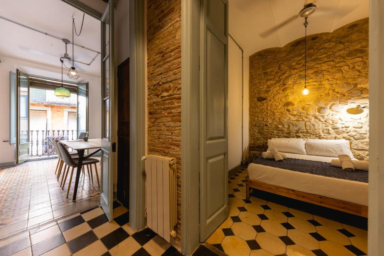 Bravissimo Les Rajoles, Unique 3-Bedroom Apartment Girona Bagian luar foto