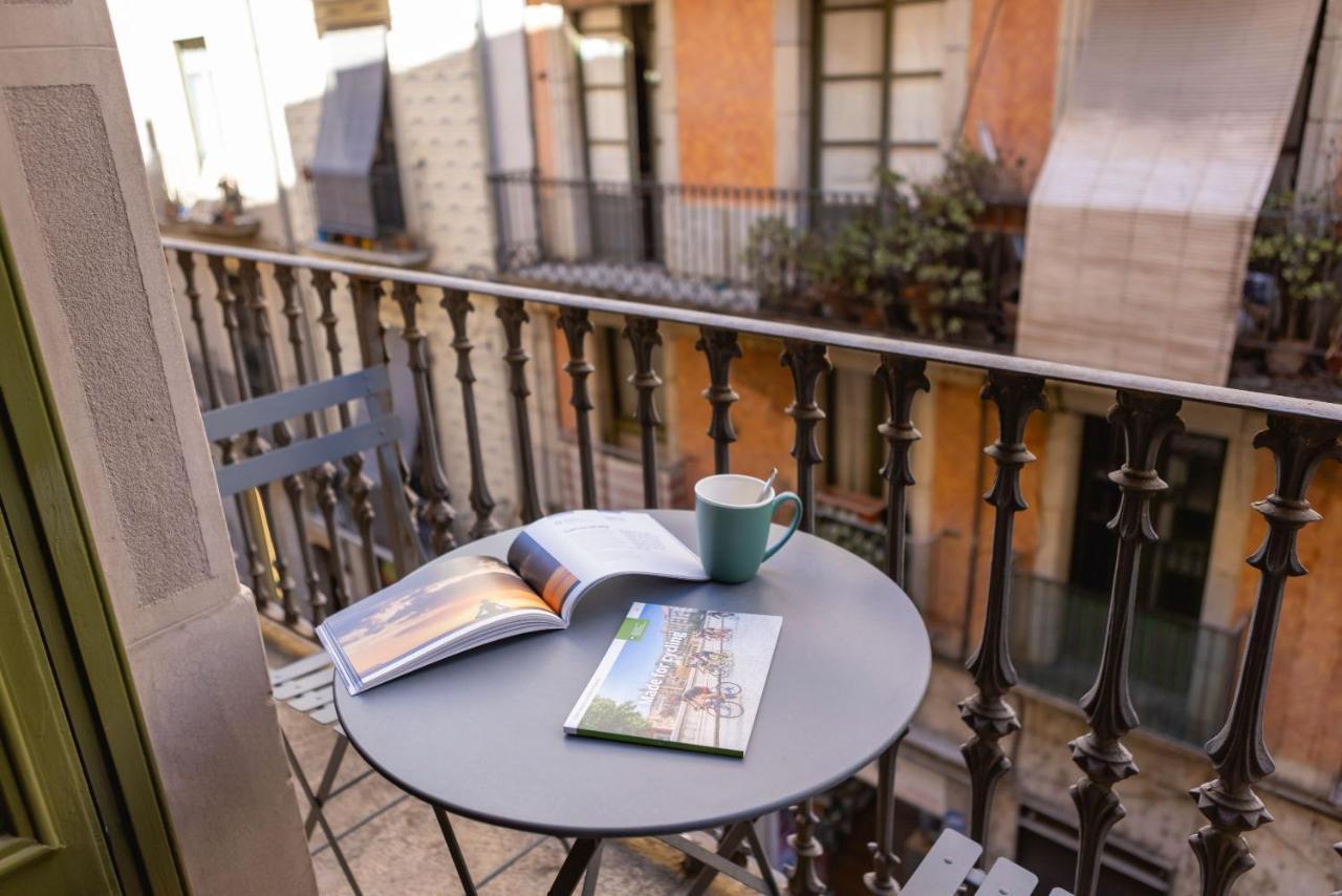 Bravissimo Les Rajoles, Unique 3-Bedroom Apartment Girona Bagian luar foto