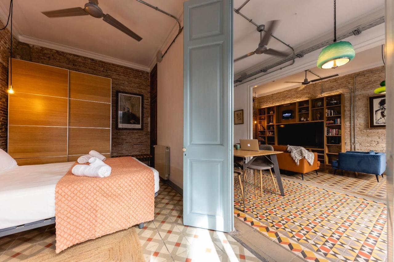 Bravissimo Les Rajoles, Unique 3-Bedroom Apartment Girona Bagian luar foto